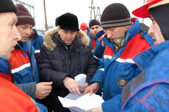 Аварийно-восстановительные бригады Московской объединенной электросетевой компании активно участвуют в восстановлении электроснабжения в Самарской области