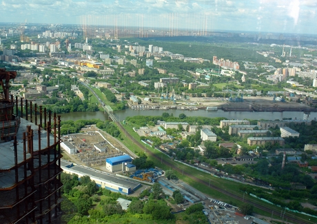 Вид Москвы с 62 этажа Делового комплекса «Федерация» (На переднем плане подстанция «Сити»