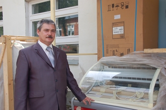 Московская объединенная электросетевая компания подарила школе кухонное оборудование стоимостью около двух миллионов рублей
